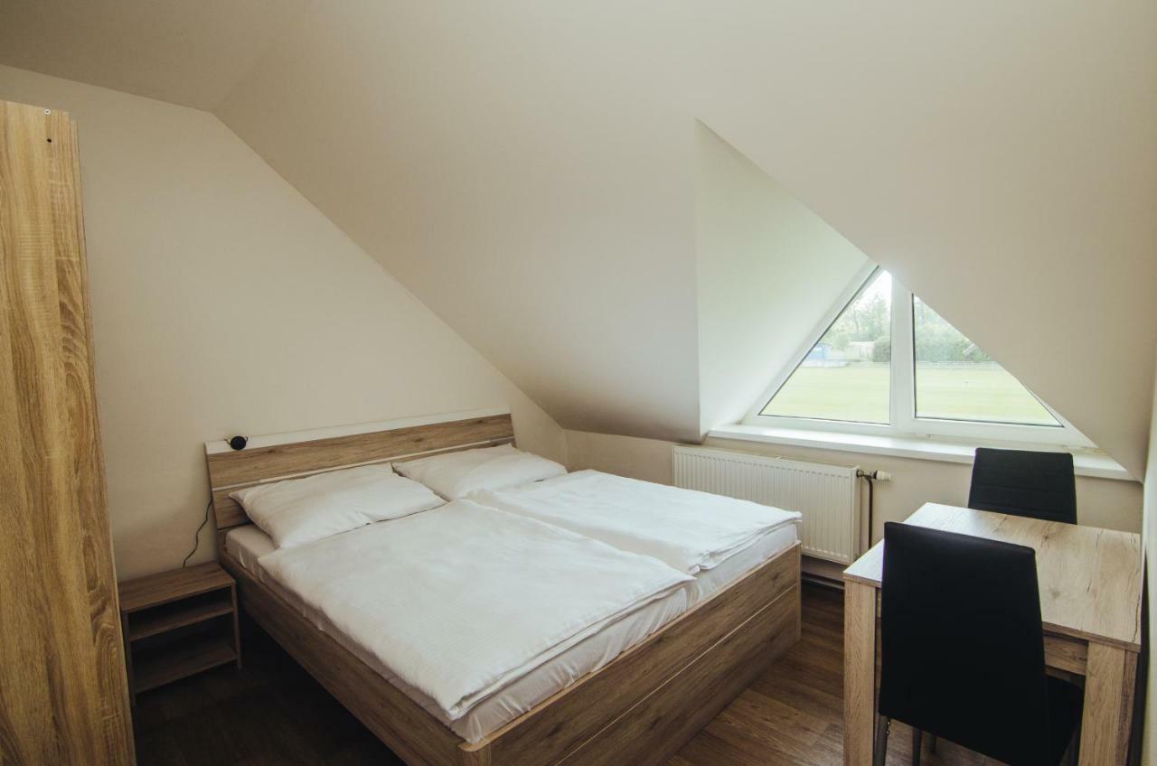 Guest House Na Hřišti Lestina Exteriér fotografie